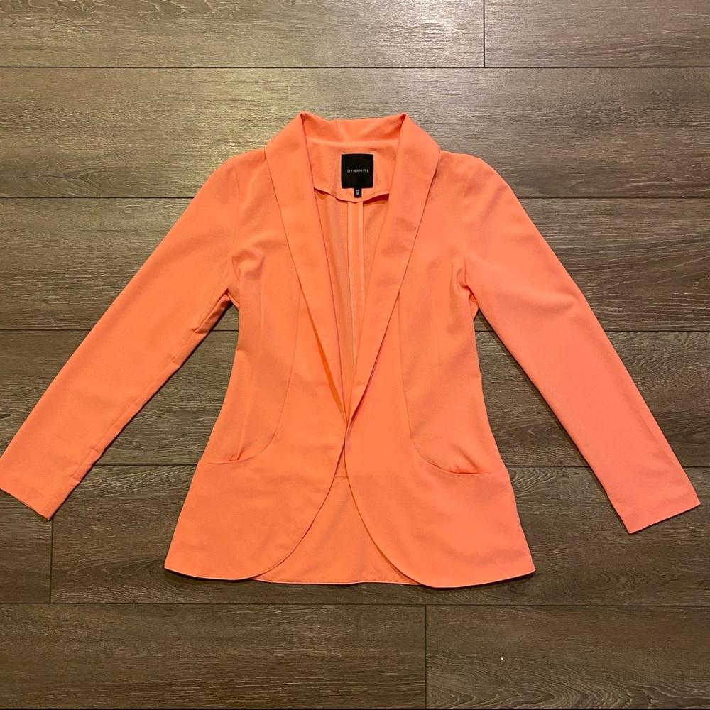 Dynamite Blazer 💖 - Picture 2 of 8